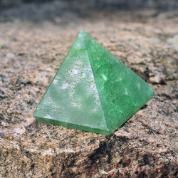 Πυραμίδα κρύσταλλος αβεντουρίνη πράσινη μεσαία