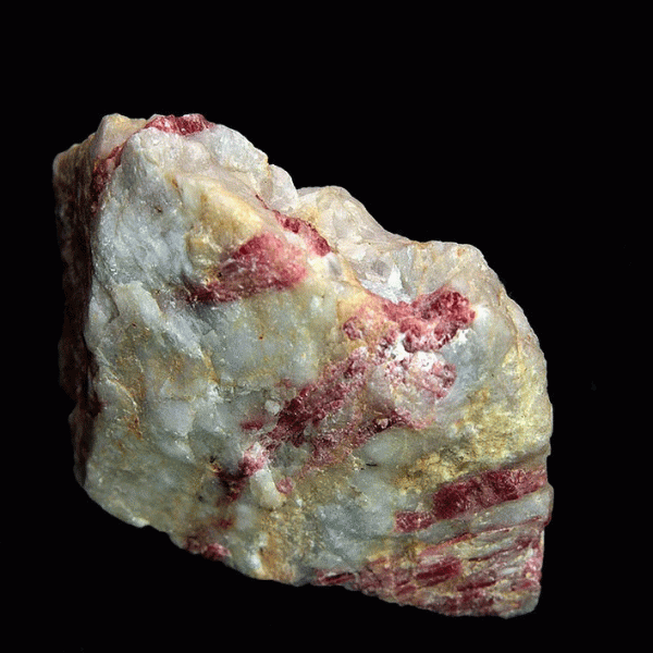 Κρύσταλλος κόκκινο σπινέλιο σε φυσικό  πέτρωμα